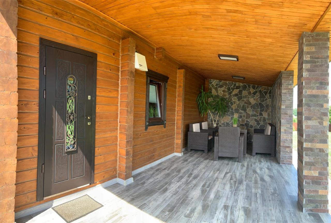 Villa Family House Truskavets Modrychi Exterior photo