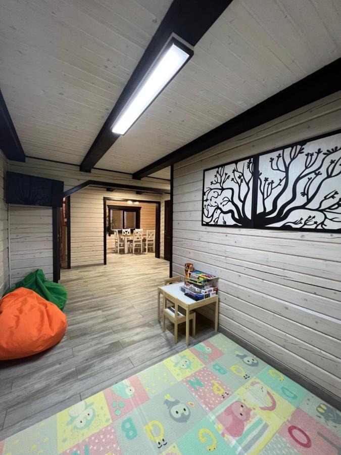 Villa Family House Truskavets Modrychi Exterior photo