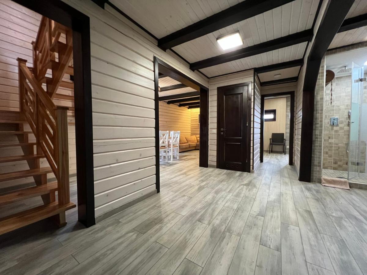Villa Family House Truskavets Modrychi Exterior photo